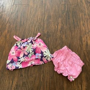 Two piece flower set